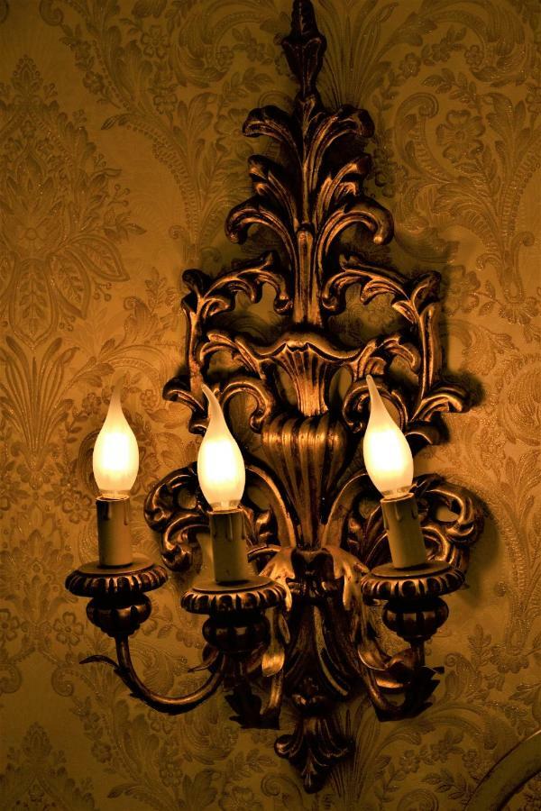 Domus Sanfelice Suite Наполи Екстериор снимка