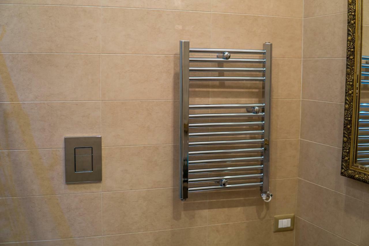 Domus Sanfelice Suite Наполи Екстериор снимка