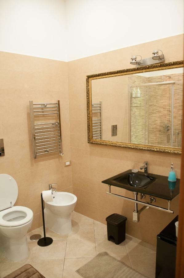 Domus Sanfelice Suite Наполи Екстериор снимка